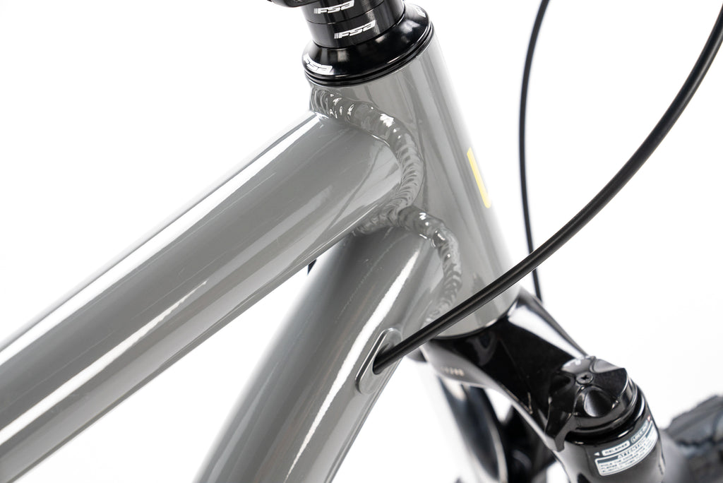 Ceres HT2 700C Alloy Hybrid Bike 1x9 Speed