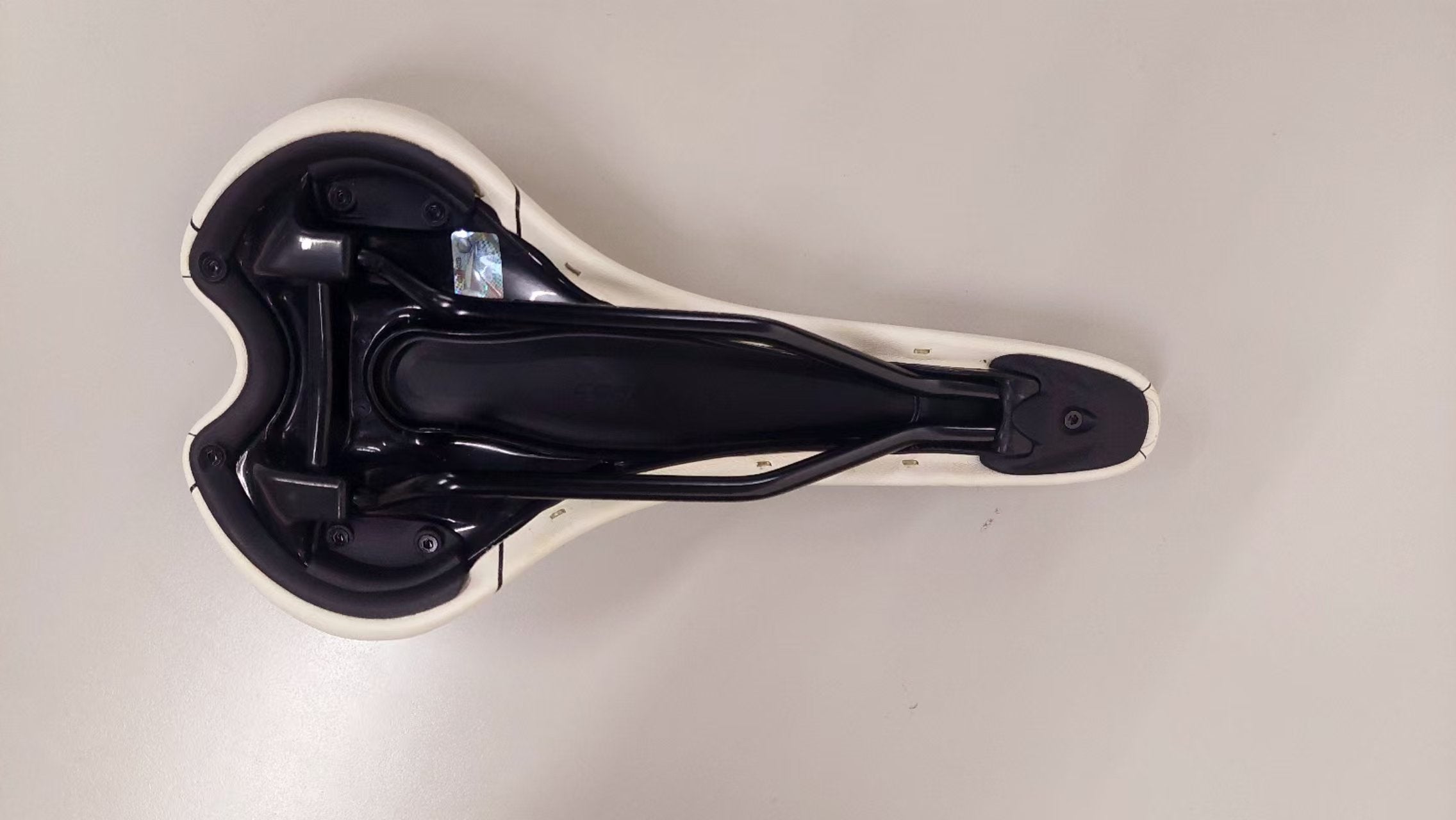 Selle San Marco Era Start Power Road Bike Saddle - Ultra Comfortable White Leather Racing Bicycle Seat with Black Rails