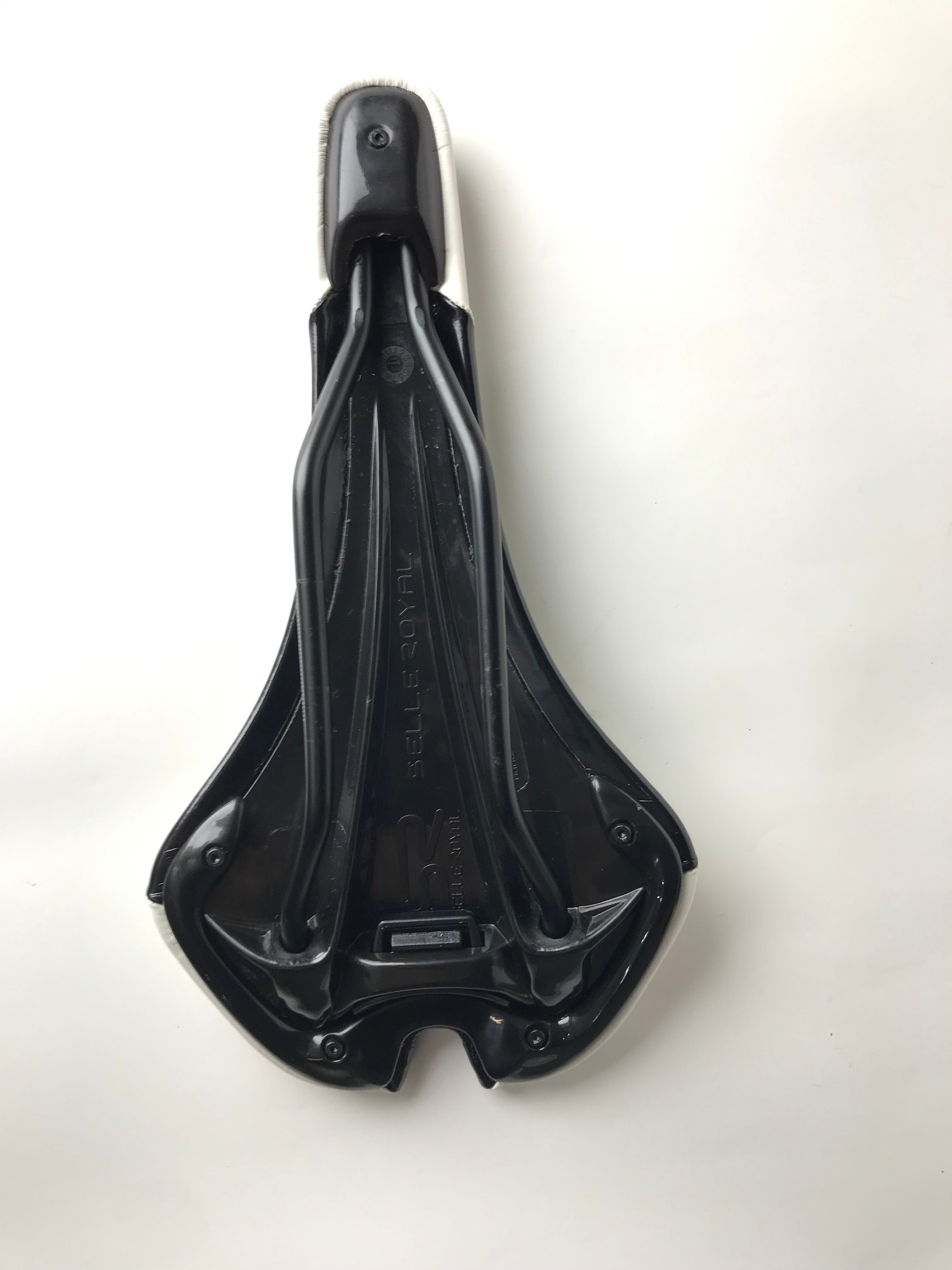Selle Royal SR 700 Ultra Comfort Bicycle Saddle - Classic Black with White Stripes, Ergonomic Pressure Relief for Road Bike Upgrades